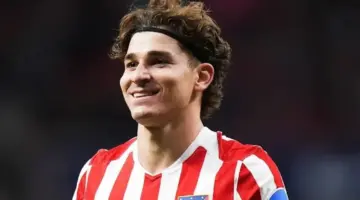 زلزال في سوق الانتقالات الصيفية.. ألفاريز يثير الجدل بين برشلونة وأتلتيكو